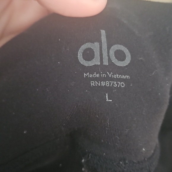 ALO Yoga Kids Black Leggings - Picture 4 of 4